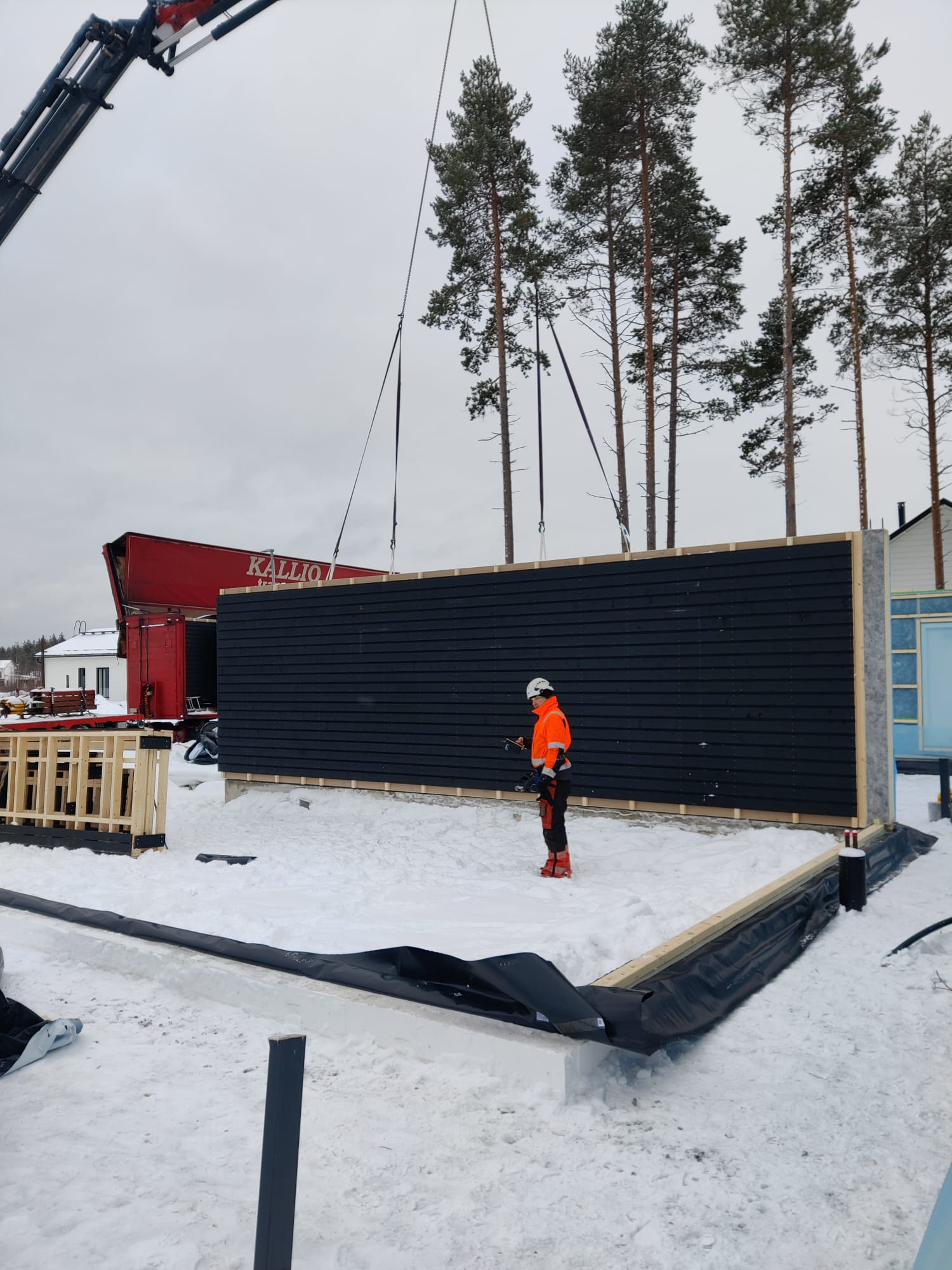 Walon elementtiseinän asennus